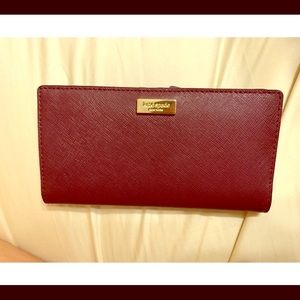 Kate Spade’s wallet
